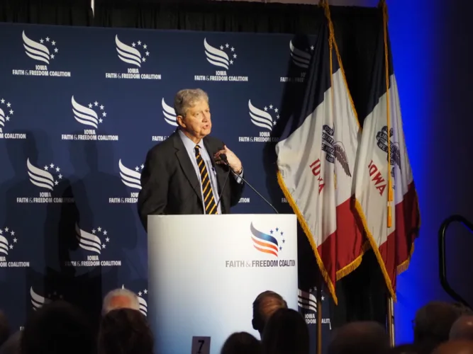 US Sen. John Kennedy, in Iowa, predicts end of Iran war in 6 months